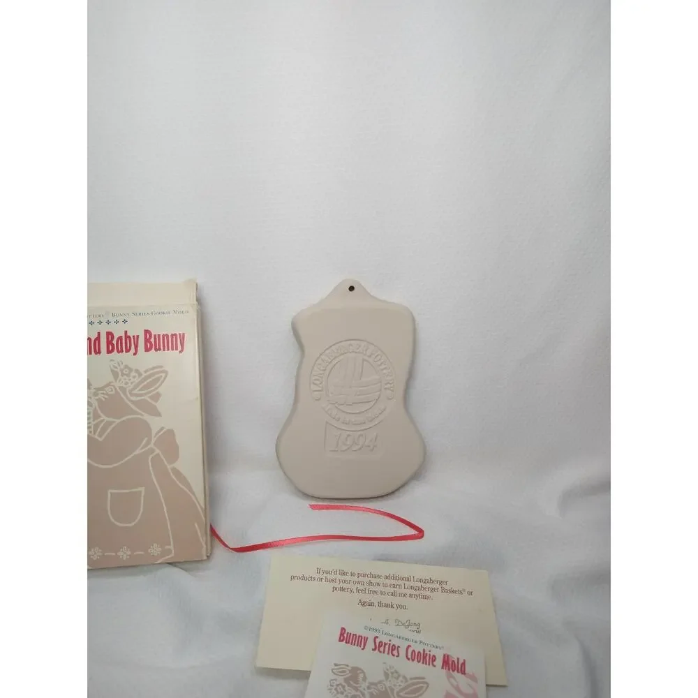 Vintage Longaberger Woven Traditions Ceramic Bunny Cookie Mold Tie-On 1994 Box